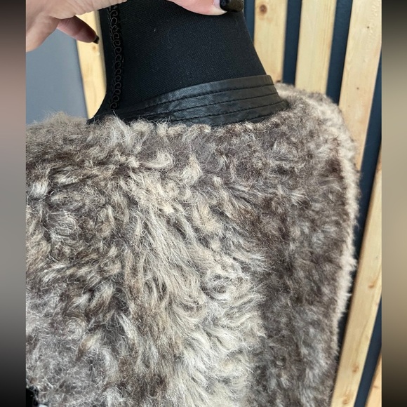 Faux Fur Vest - Picture 4 of 6